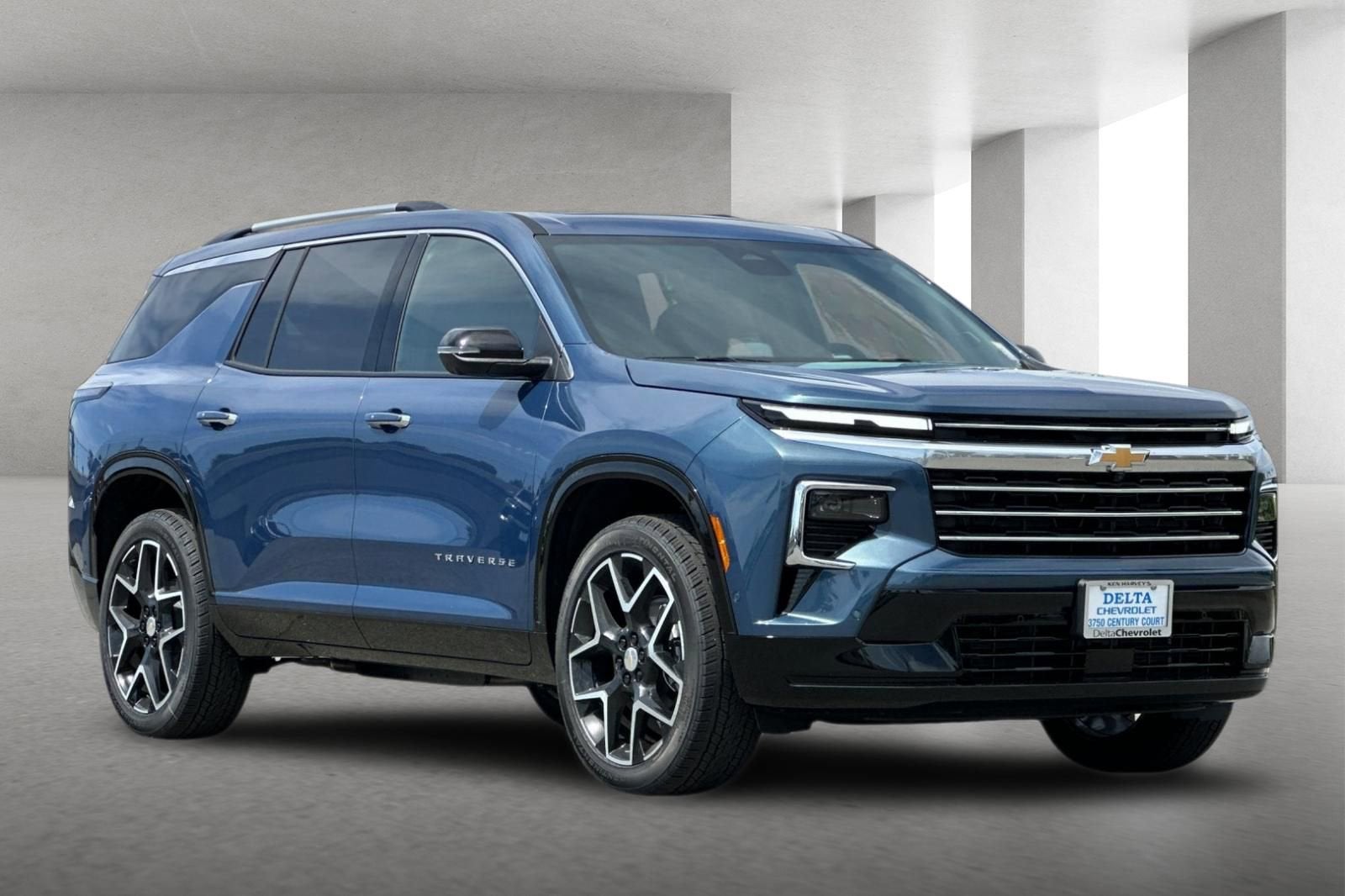 2026 Chevrolet Traverse High Country in Lakeshore Blue Metallic — front three-quarter view